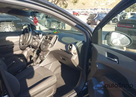 2012 Chevrolet Sonic 2Lt z USA, uszkodzony, nr VIN 1G1JC6SH9C4136912